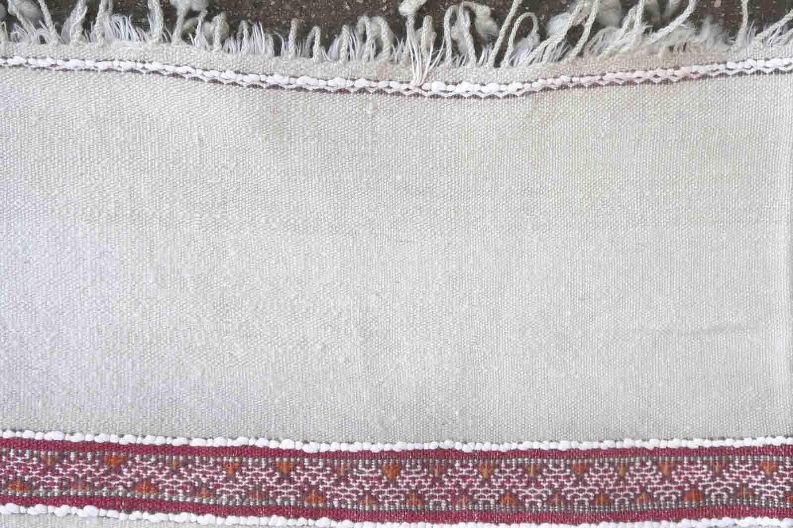 Handmade Vintage Moroccan Berber Kilim, 1950s, 1P112 In Good Condition For Sale In Bordeaux, FR