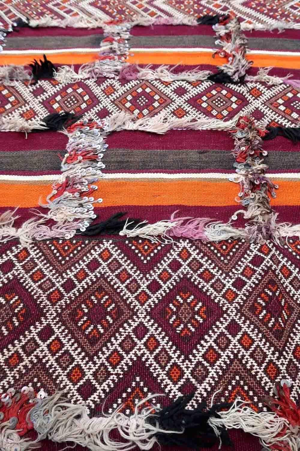 Handmade Vintage Moroccan Berber Kilim, 1950s, 1P123 In Good Condition For Sale In Bordeaux, FR