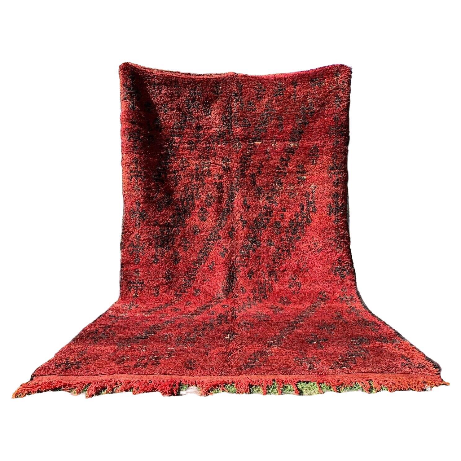 Tapis berbère marocain rouge fait à la main 6,5' x 10,8', années 1980 - 1G06 en vente