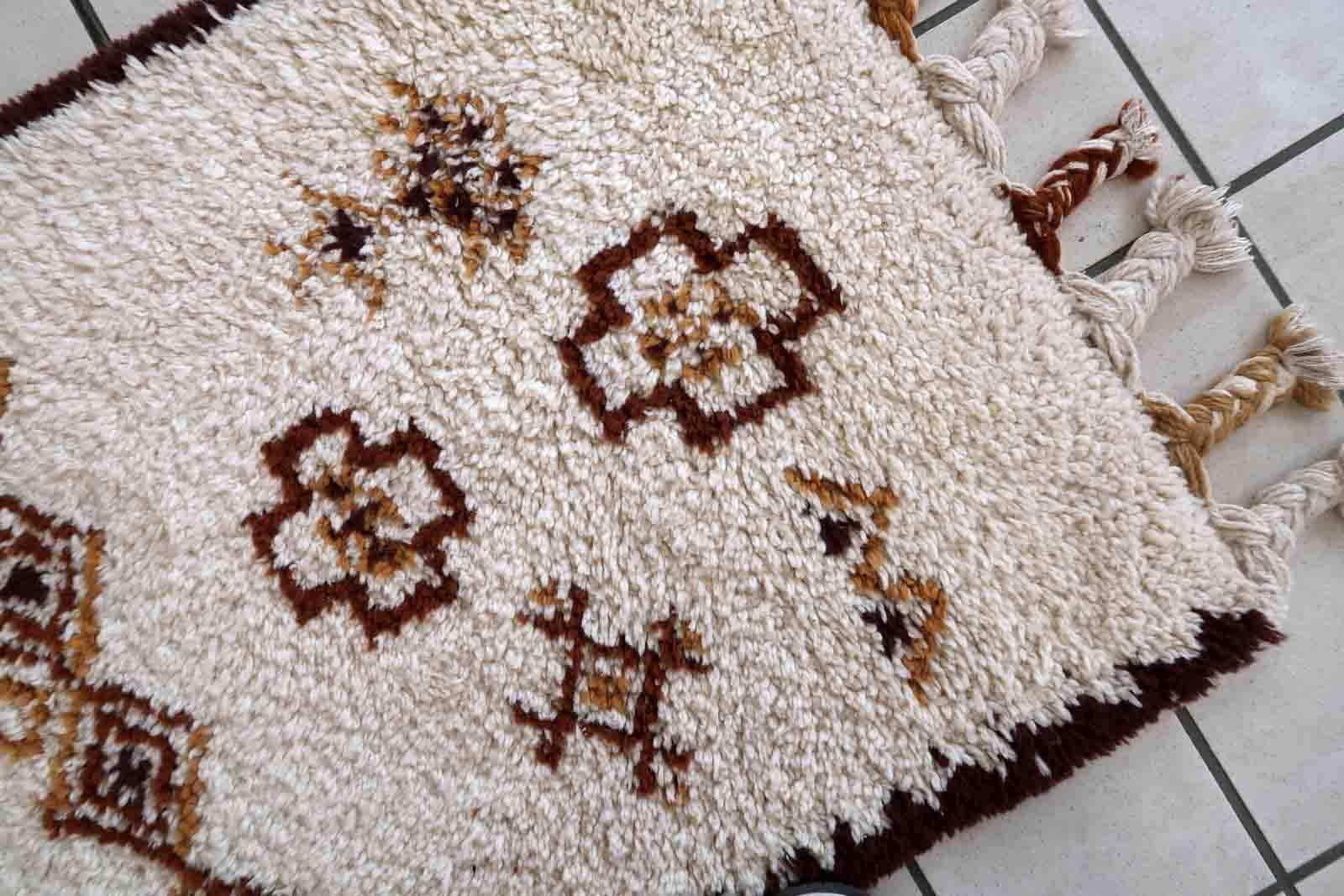 Handgefertigter marokkanischer Berberteppich im Vintage-Stil, 1970er Jahre, 1C1004 (Wolle) im Angebot