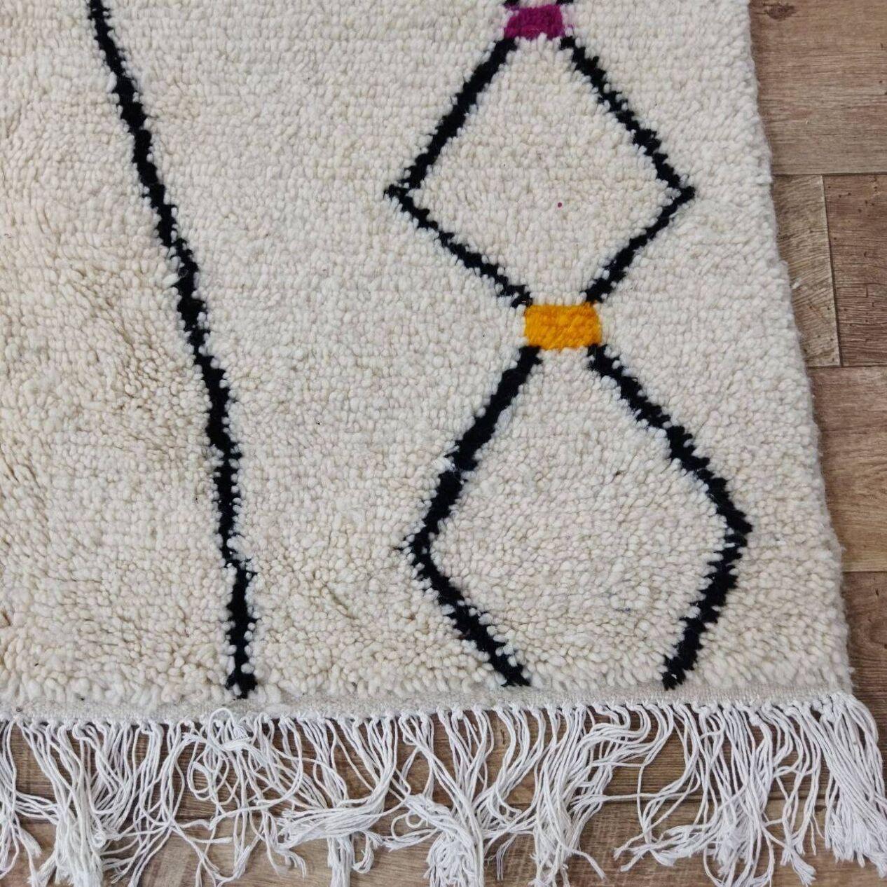 Tapis berbère marocain vintage fait à la main 4.3' x 8,2' 1980, 1X16 Bon état - En vente à Bordeaux, FR
