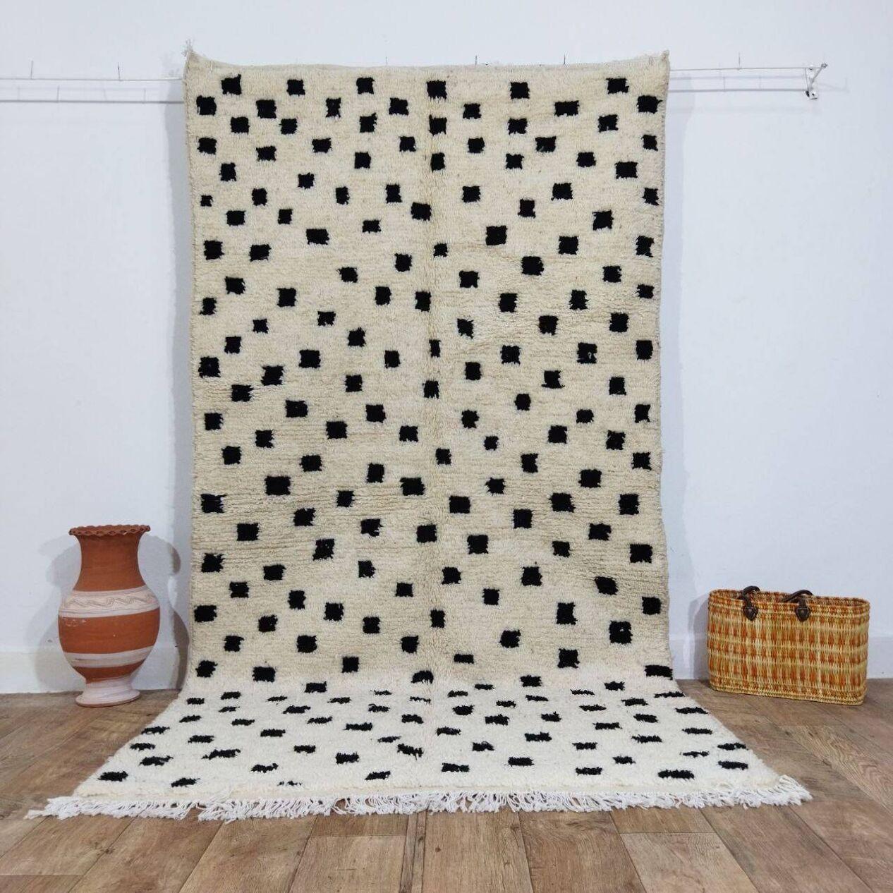 Handgefertigter marokkanischer Berberteppich 4,5' x 8,3', 1980er Jahre, 1X12 (Französisch) im Angebot