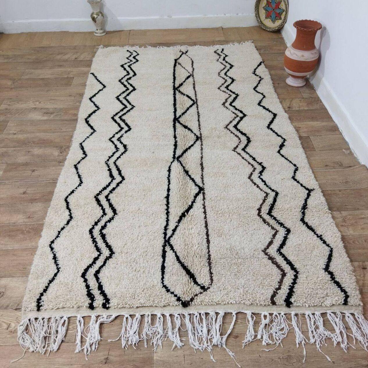Tapis berbère marocain vintage fait à la main 5.1' x 9', 1980, 1X08 Bon état - En vente à Bordeaux, FR
