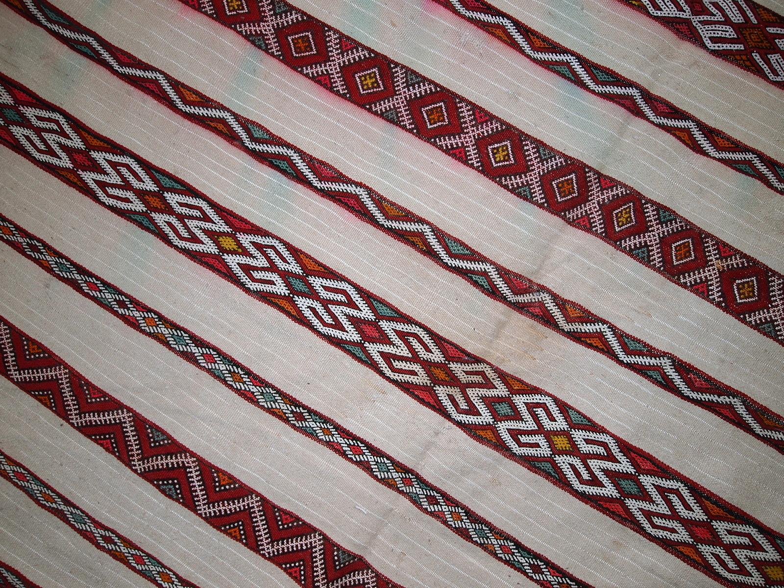 Mid-20th Century Handmade Vintage Moroccan Kilim, 1950s, 1C214 For Sale