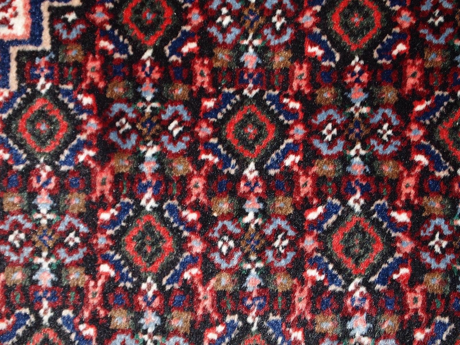 Handmade Vintage Nain Style Rug 2.5' x 3.3', 1970s, 1C687 In Good Condition For Sale In Bordeaux, FR