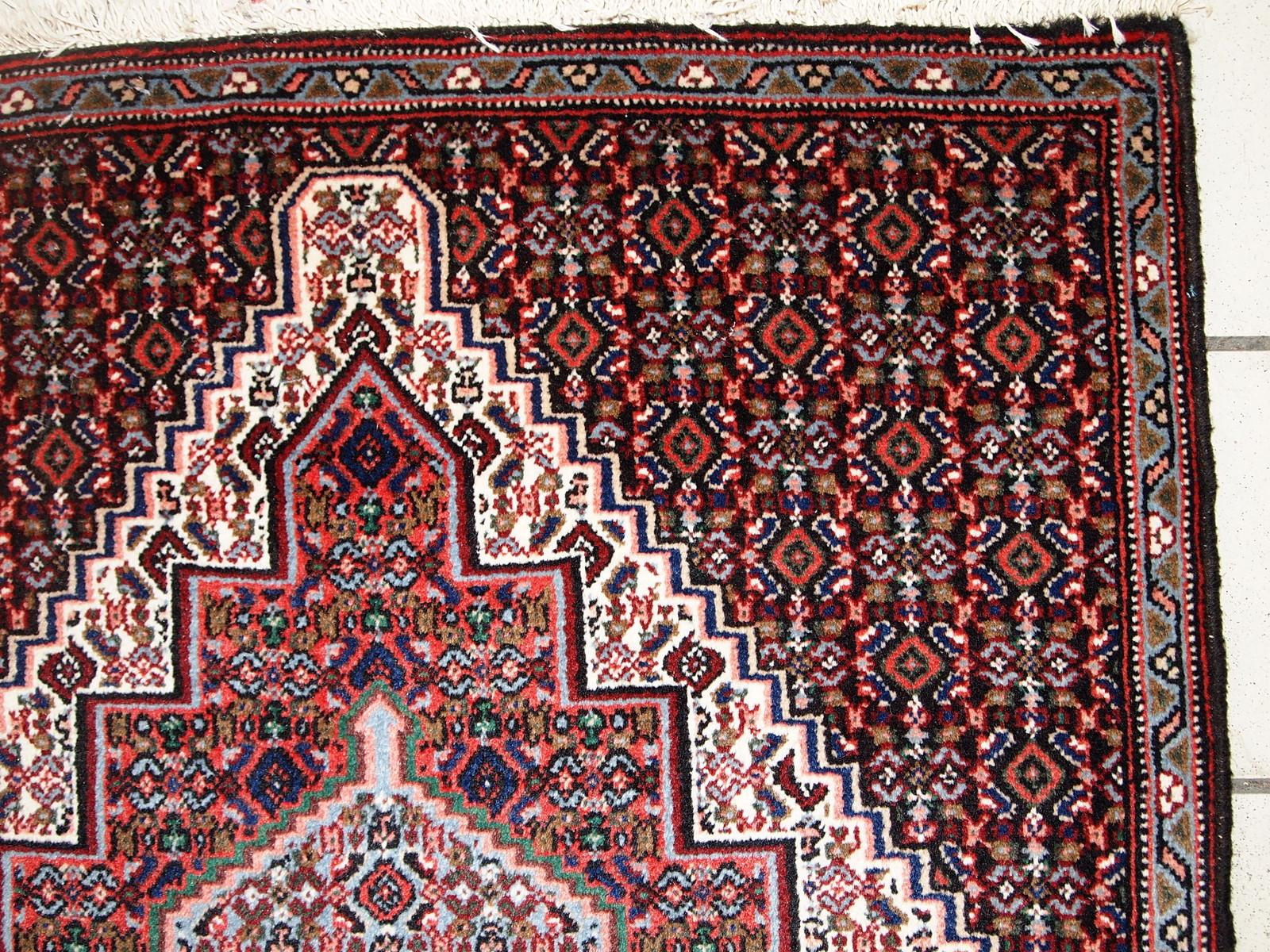 Handmade Vintage Nain Style Rug 2.5' x 3.3', 1970s, 1C687 For Sale 2