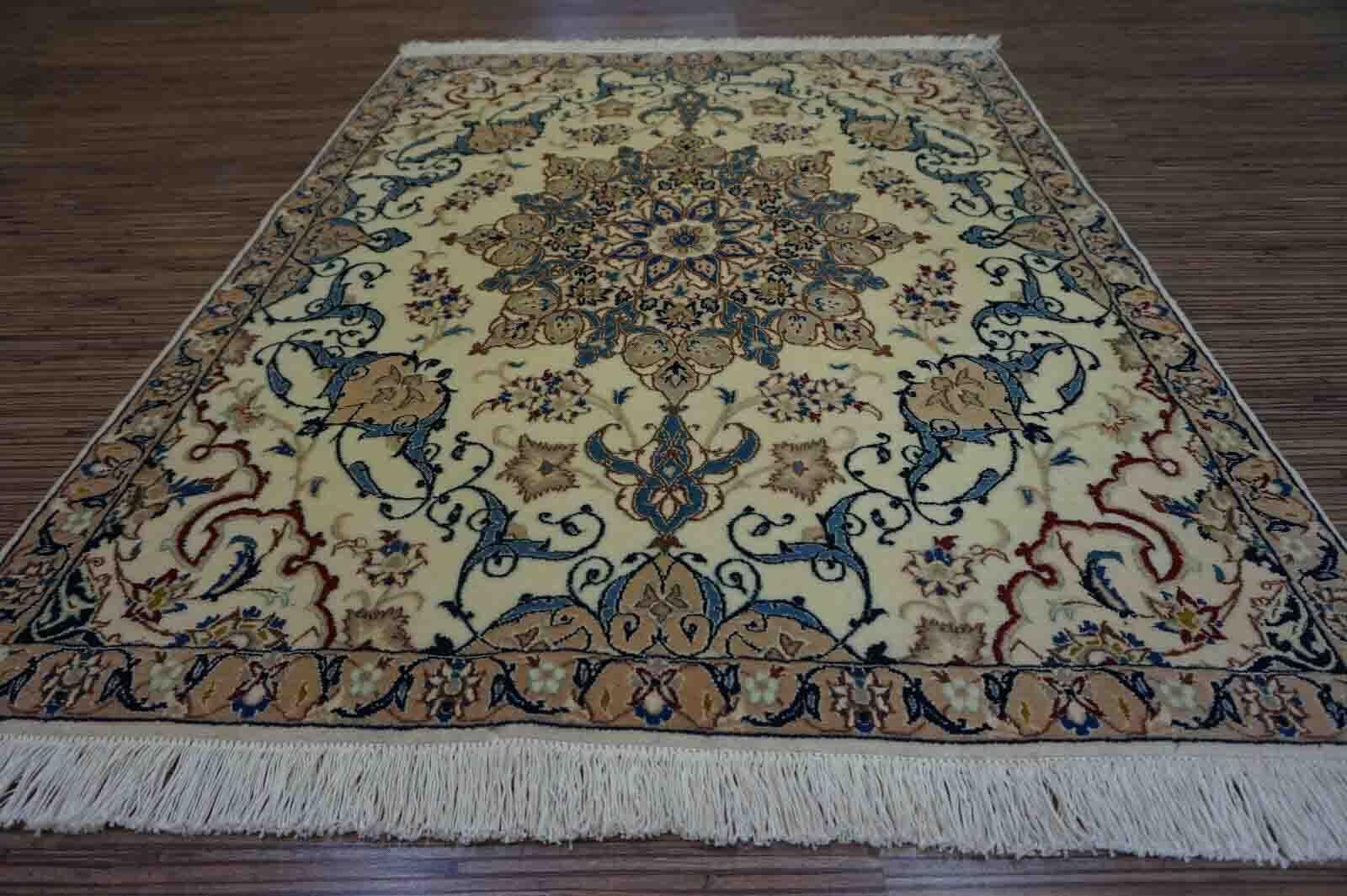 Hand-Knotted Handmade Vintage Nain Style Rug, 1970s, 1D22 For Sale