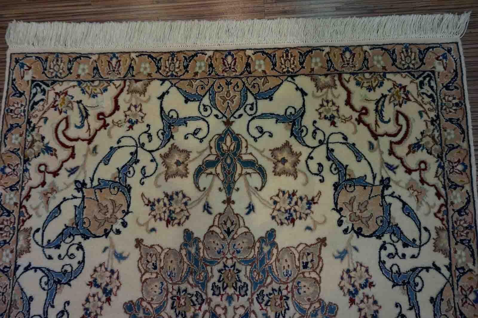 Handgefertigter Teppich im Nain-Stil, 1970er-Jahre, 1D22 (Ende des 20. Jahrhunderts) im Angebot