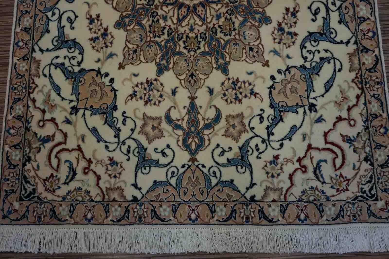 Handgefertigter Teppich im Nain-Stil, 1970er-Jahre, 1D22 im Angebot 2