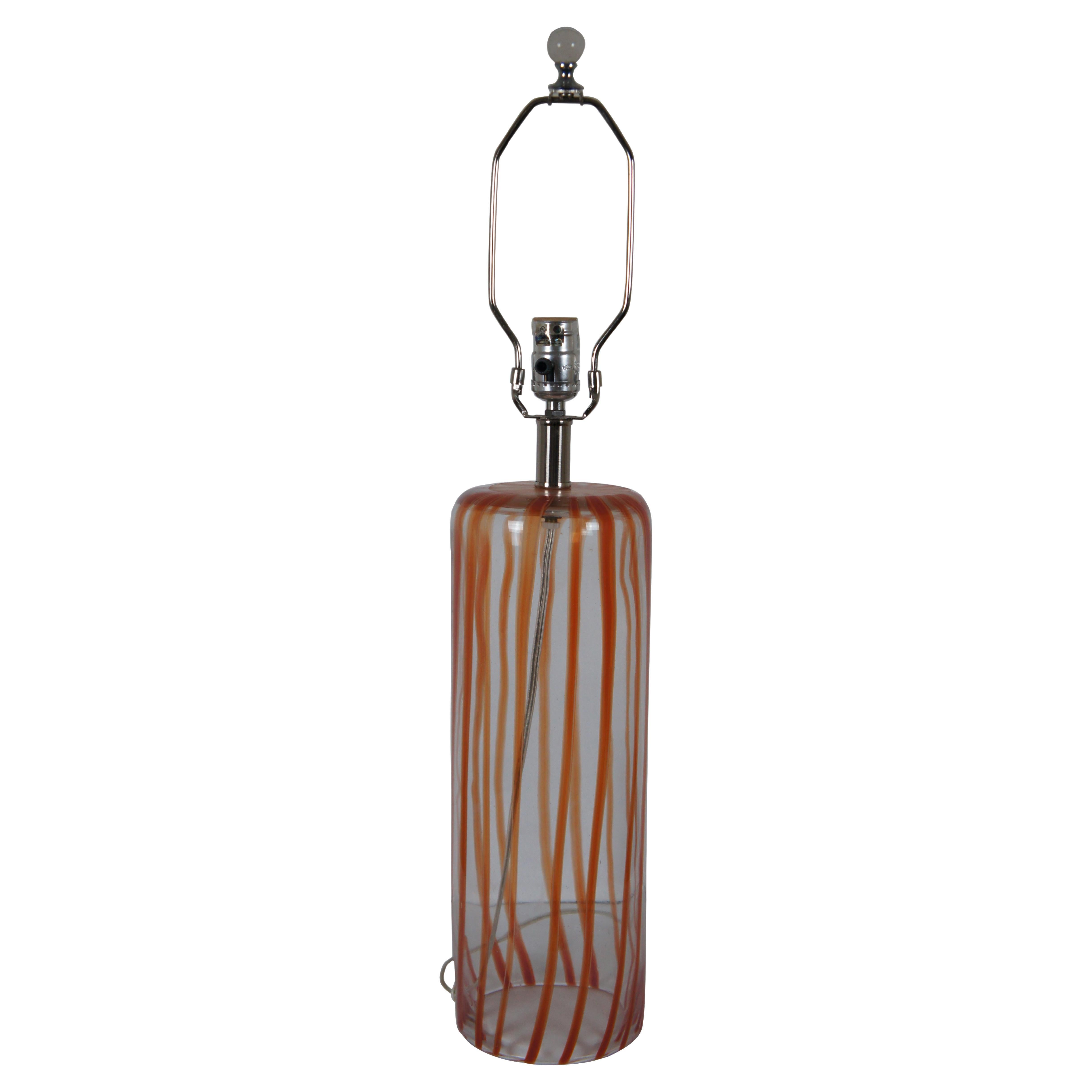 Lampe de bureau cylindrique vintage faite à la main, à rayures orange bonbons et verre d'art transparent en vente