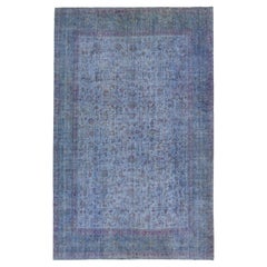 Handgefertigter überzogener Vintage-Wollteppich in Blau mit Allover-Motiv
