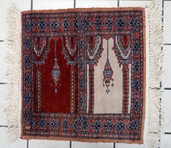 Handmade Vintage Pakistani Lahore Prayer Rug 1.9' x 1.9', 1960s - 1C1124