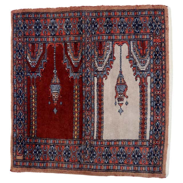 Vintage Rug Vintage Aghan Baluch Prayer Rug with Islamic motifs, hand-knotted in ...