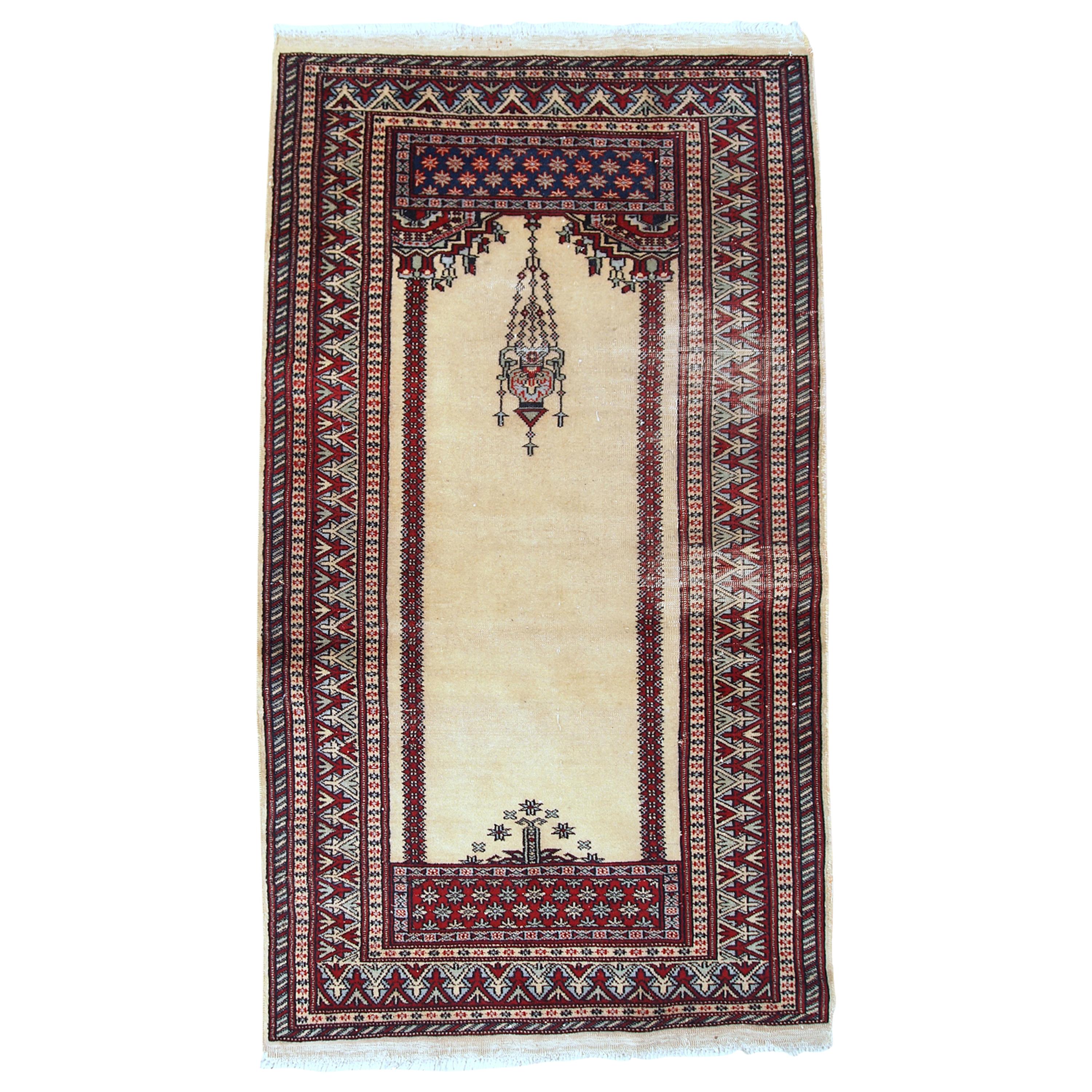 Handmade Vintage Pakistani Lahore Rug, 1960s, 1C716 For Sale