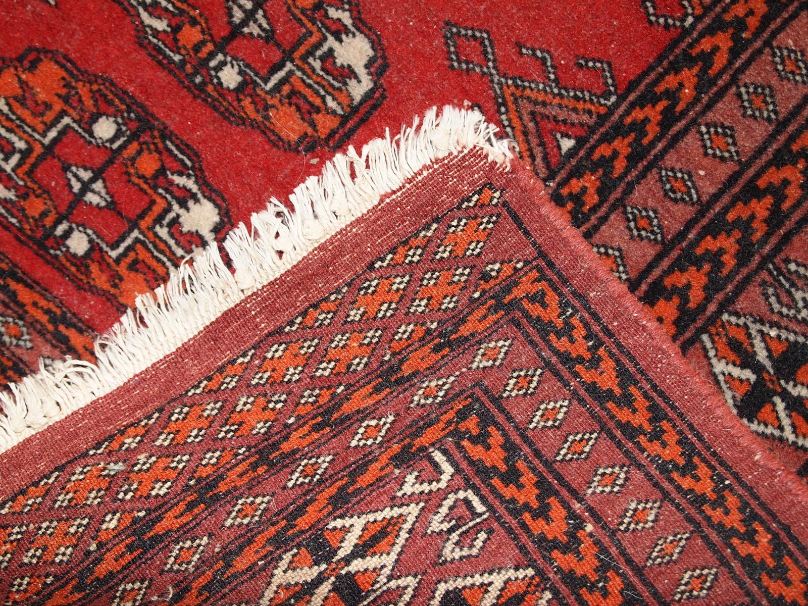Wool Handmade Vintage Pakistani Lahore Rug, 1960s, 1C720 For Sale