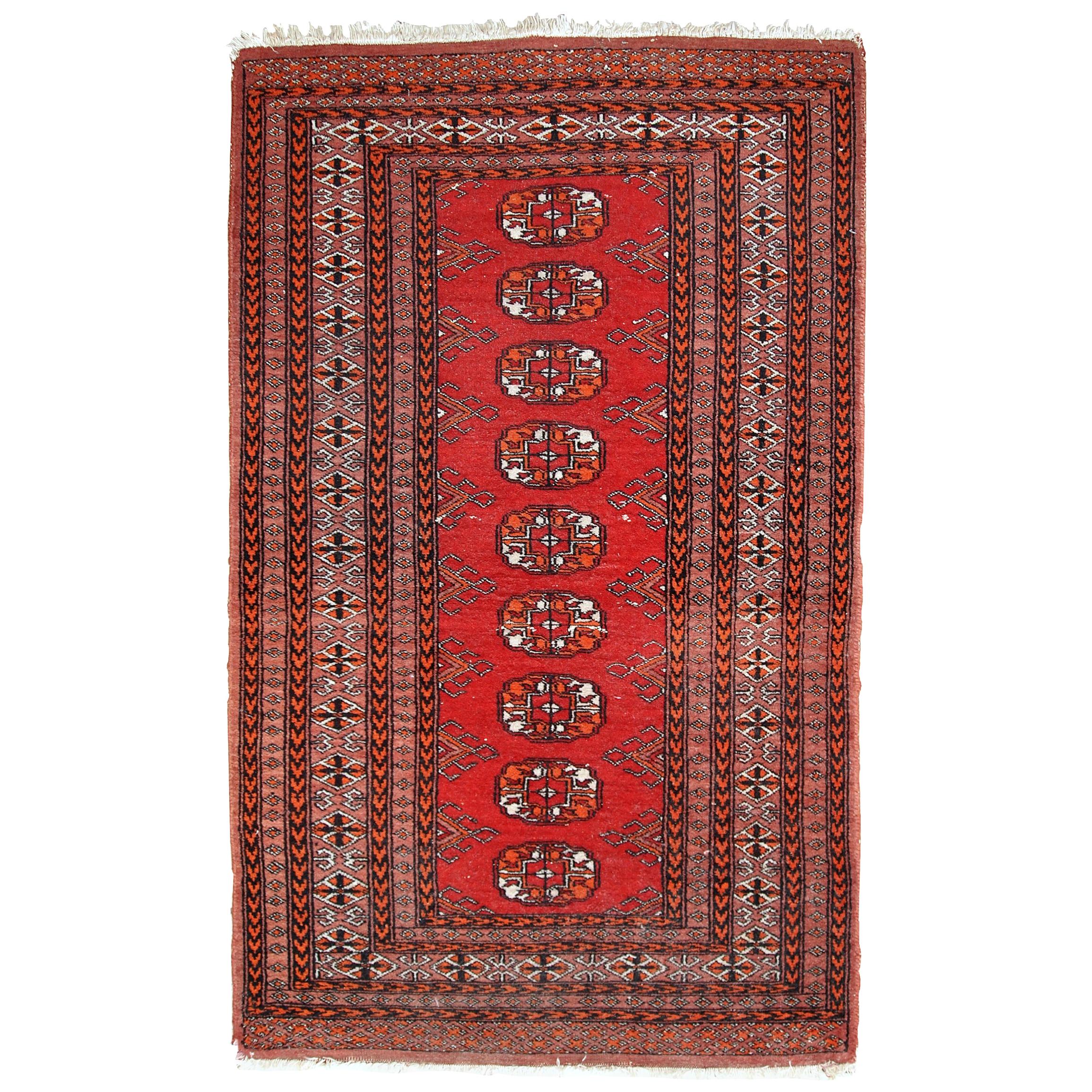 Handmade Vintage Pakistani Lahore Rug, 1960s, 1C720 For Sale