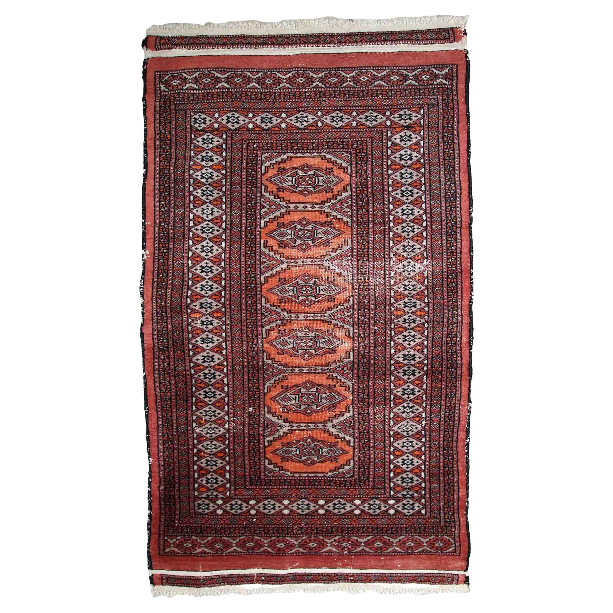 Handmade Vintage Pakistani Lahore Rug, 1960s, 1C807 For Sale