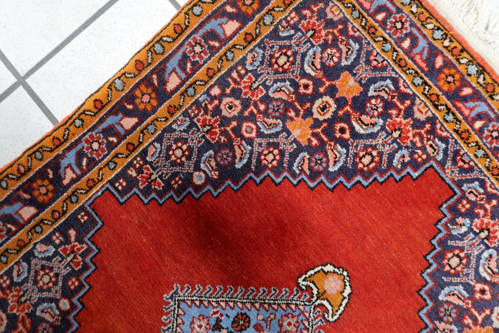 Annodato a mano Tappeto persiano vintage Bidjar fatto a mano 2,2' x 2,8', anni '50 - 1C1077 in vendita