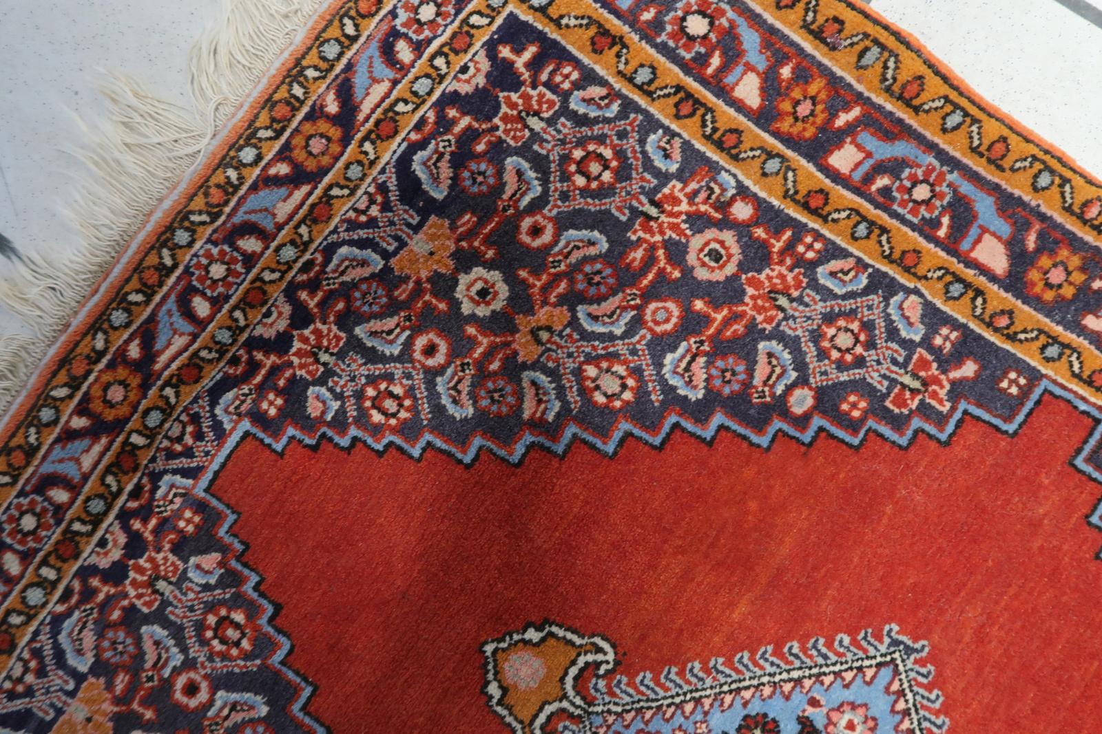 Metà XX secolo Tappeto persiano vintage Bidjar fatto a mano 2,2' x 2,8', anni '50 - 1C1077 in vendita