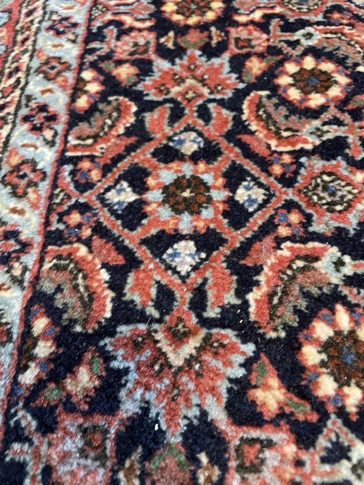 Tappeto persiano vintage Bidjar fatto a mano 2,6' x 6,3', anni '70 - 1N67 in vendita 4