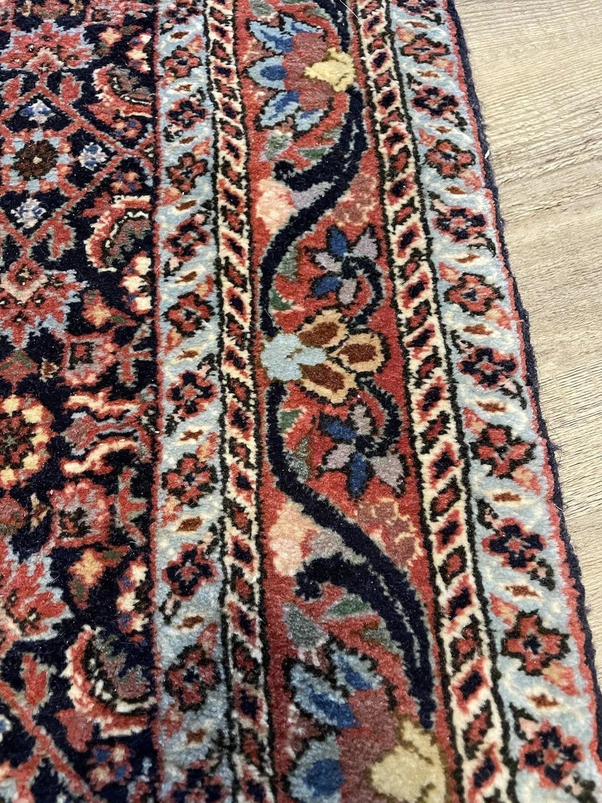 Tappeto persiano vintage Bidjar fatto a mano 2,6' x 6,3', anni '70 - 1N67 in vendita 3