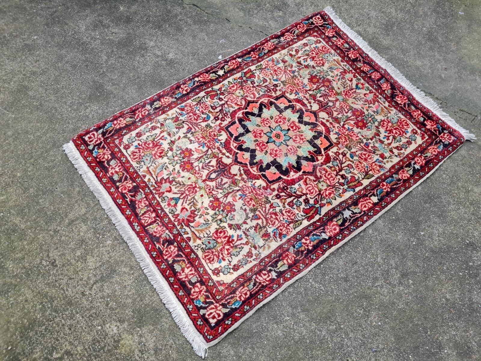 Handgefertigte Vintage persischen Bidjar Teppich 2,7 'x 4' 1950er Jahre - 2K49 (Mitte des 20. Jahrhunderts) im Angebot