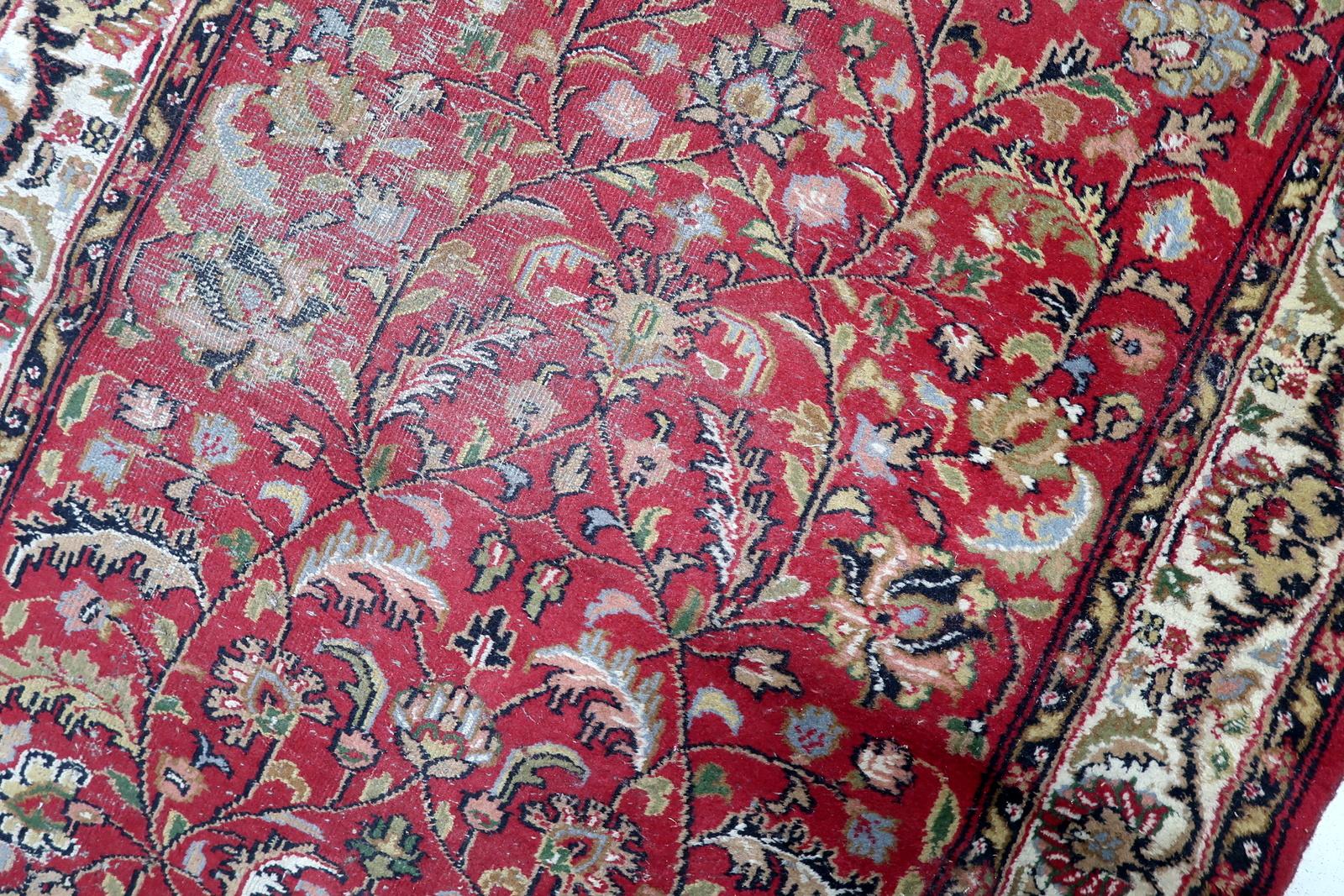 Handgefertigter Vintage Persian Distressed Hamadan Teppich 4.2' x 6.2', 1950er Jahre - 1C1186 (Mitte des 20. Jahrhunderts) im Angebot