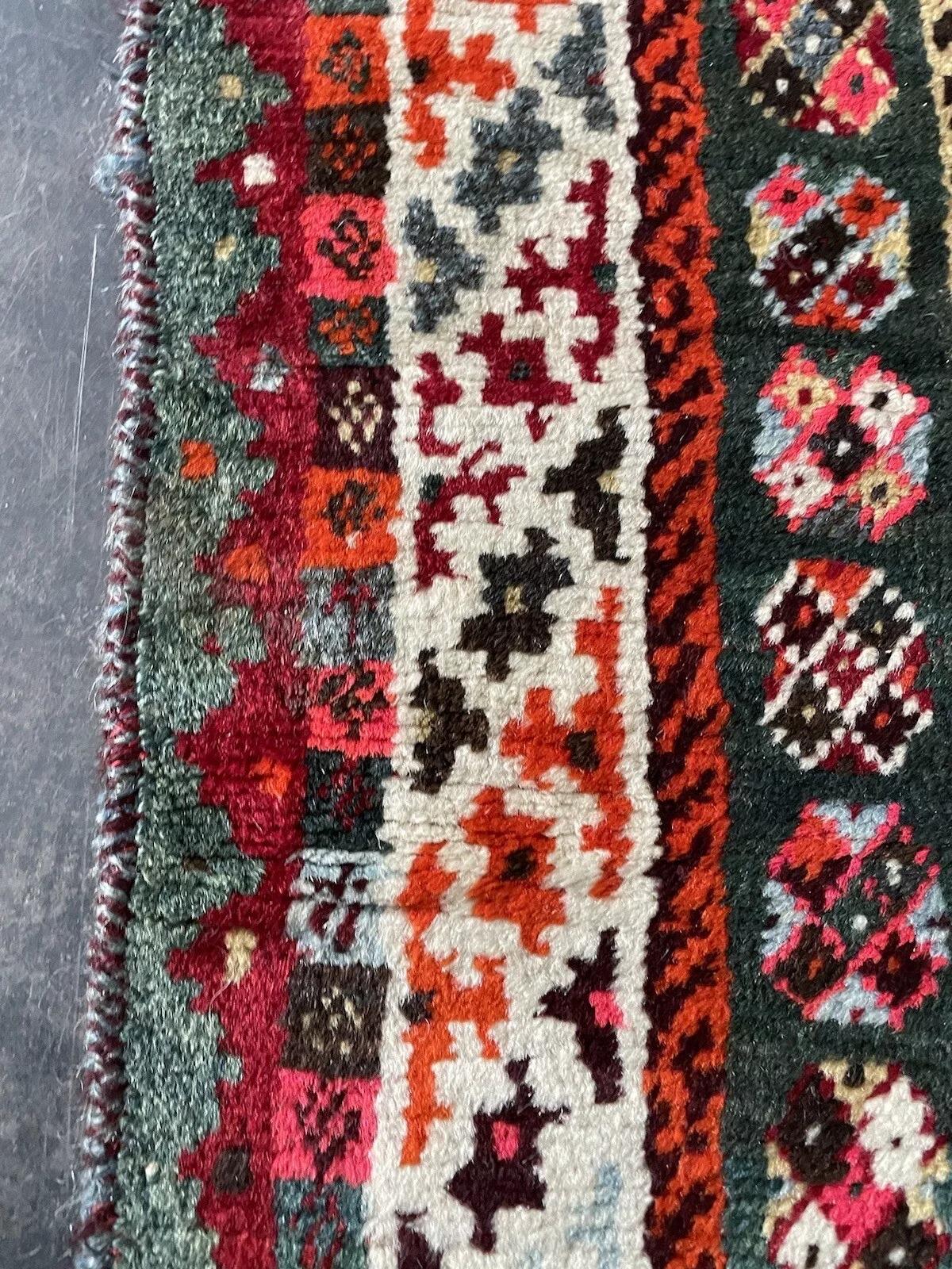 Handgefertigter alter persischer Gabbeh-Teppich 3,5' x 6,7', 1960er Jahre - 1N54 im Angebot 2