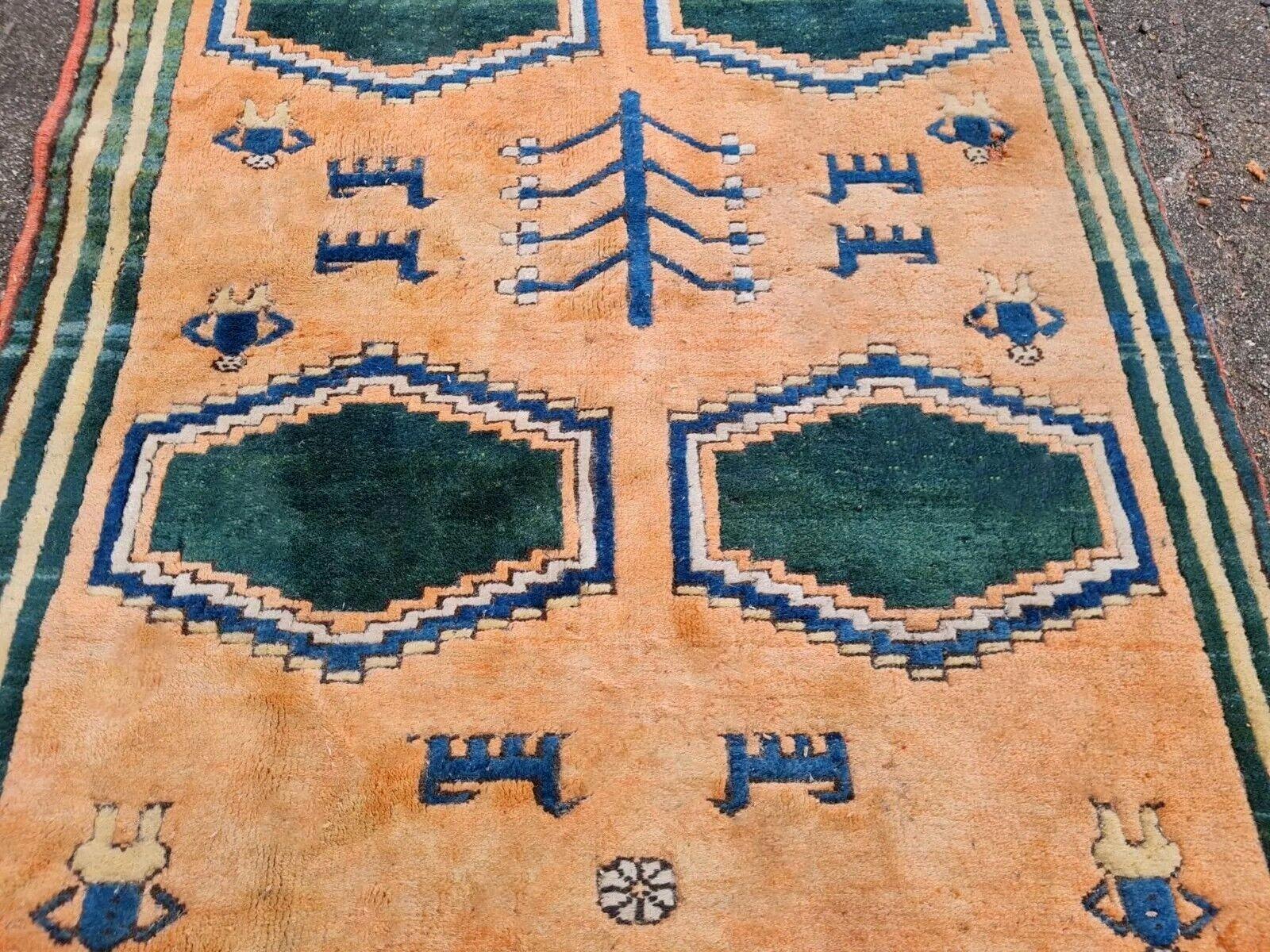 Fine XX secolo Tappeto Gabbeh persiano vintage fatto a mano 4' x 5,6' anni '70 - 2K28 in vendita