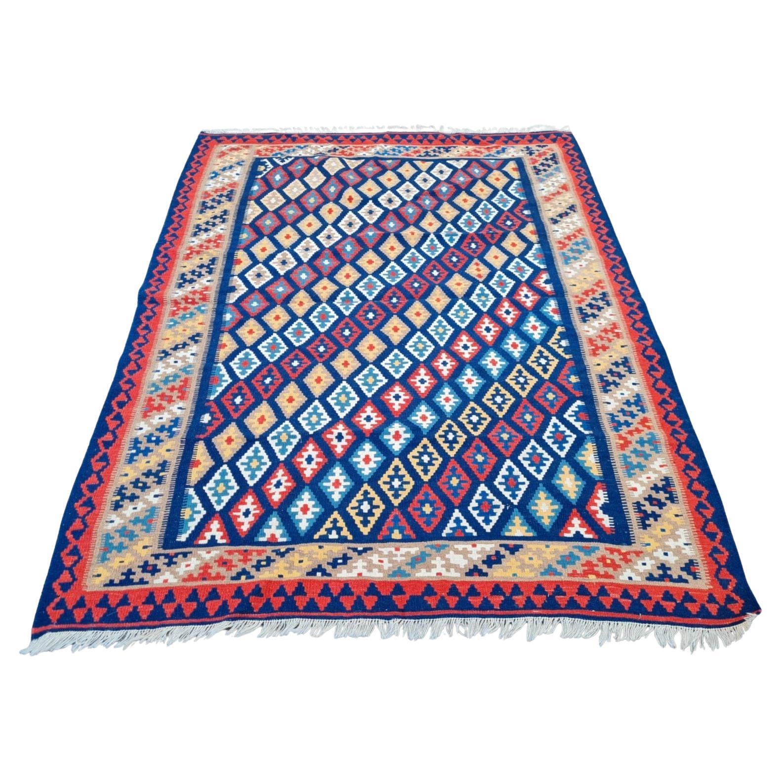 Handmade Vintage Persian Gashkai Kilim Rug 5.2' x 6.6' 1970s - 2K55 For Sale