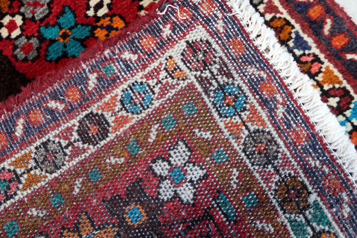 Handmade Vintage Persian Hamadan Rug 2.3' x 2.9' 1970s - 1С1161 For Sale 3