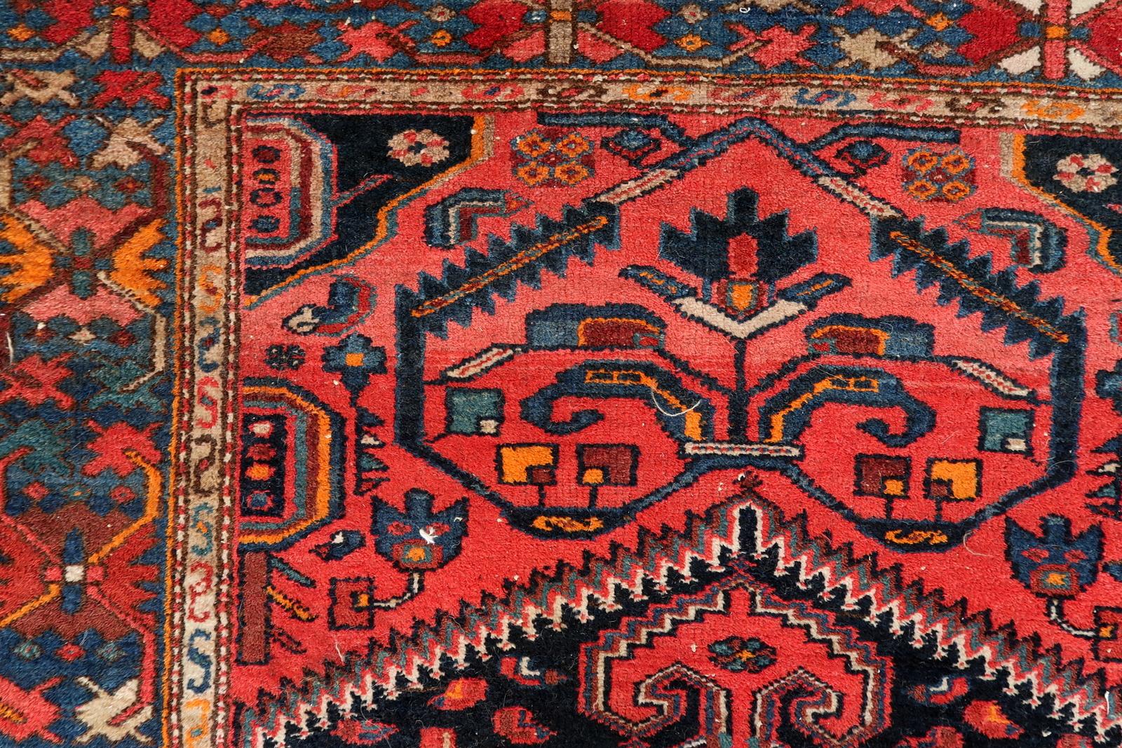 Handgefertigter persischer Hamadan-Teppich im Vintage-Stil 4.4' x 6.3', 1960er Jahre, 1C1092 (Französisch) im Angebot