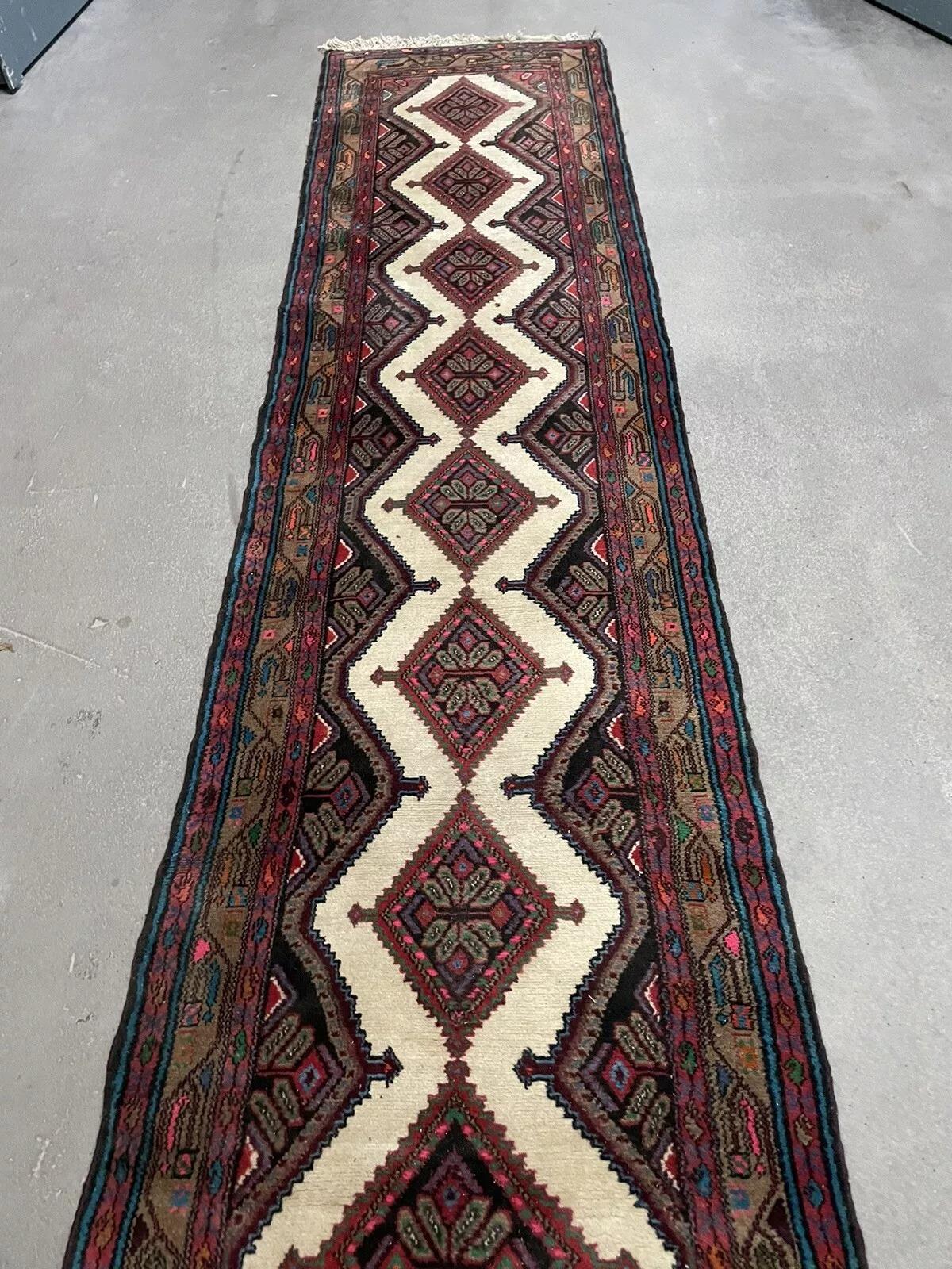 Fin du 20e siècle Tapis de couloir persan Hamadan vintage fait à la main 2,4' x 10,9', 1970 - 1N65 en vente