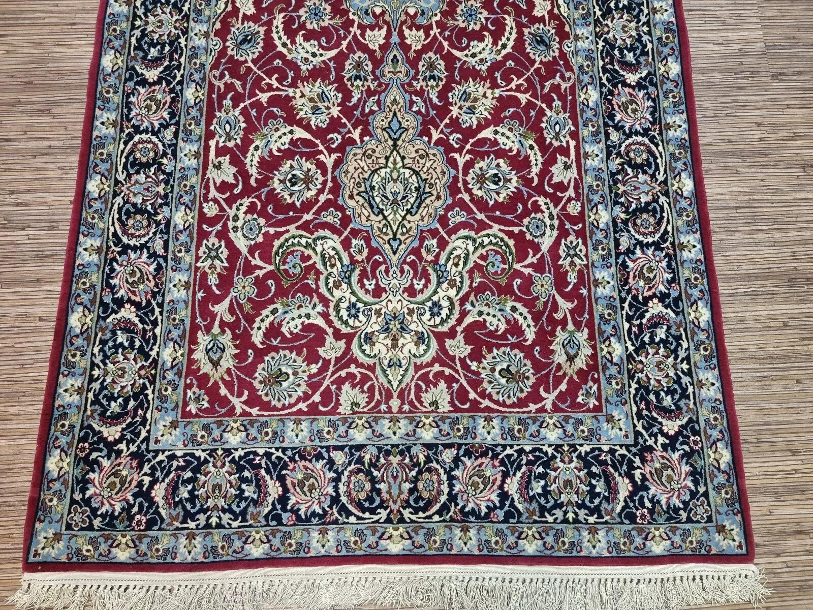 Late 20th Century Handmade Vintage Persian Isfahan Prayer Rug 3.5' x 5.8' 1970s - 1D144 For Sale