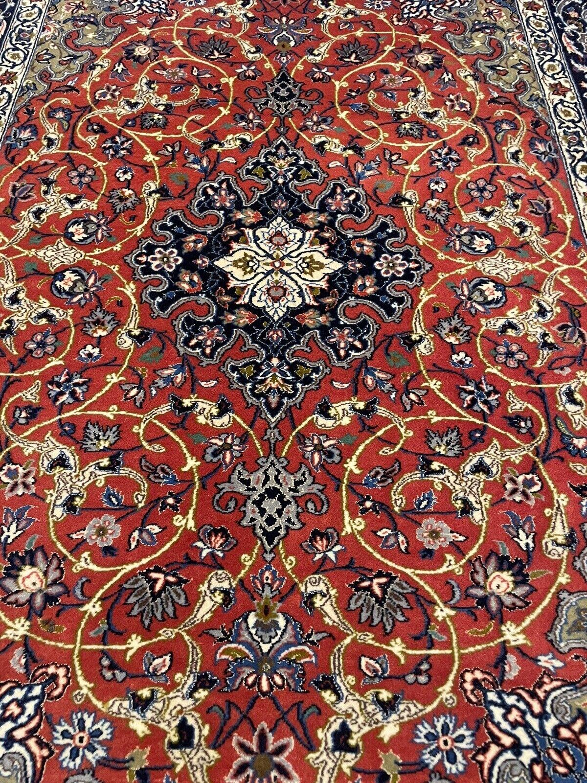 Tappeto Isfahan persiano d'epoca fatto a mano 3,7' x 5,4', anni '70 - 1N48 in vendita 6