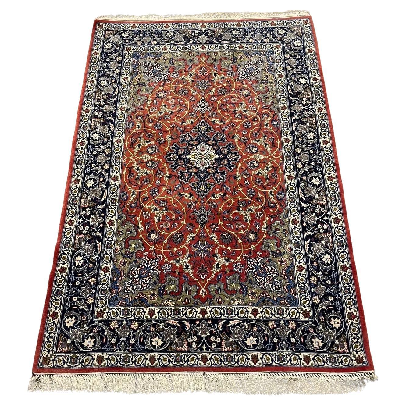 Handmade Vintage Persian Isfahan Rug 3.7' x 5.4', 1970s - 1N48
