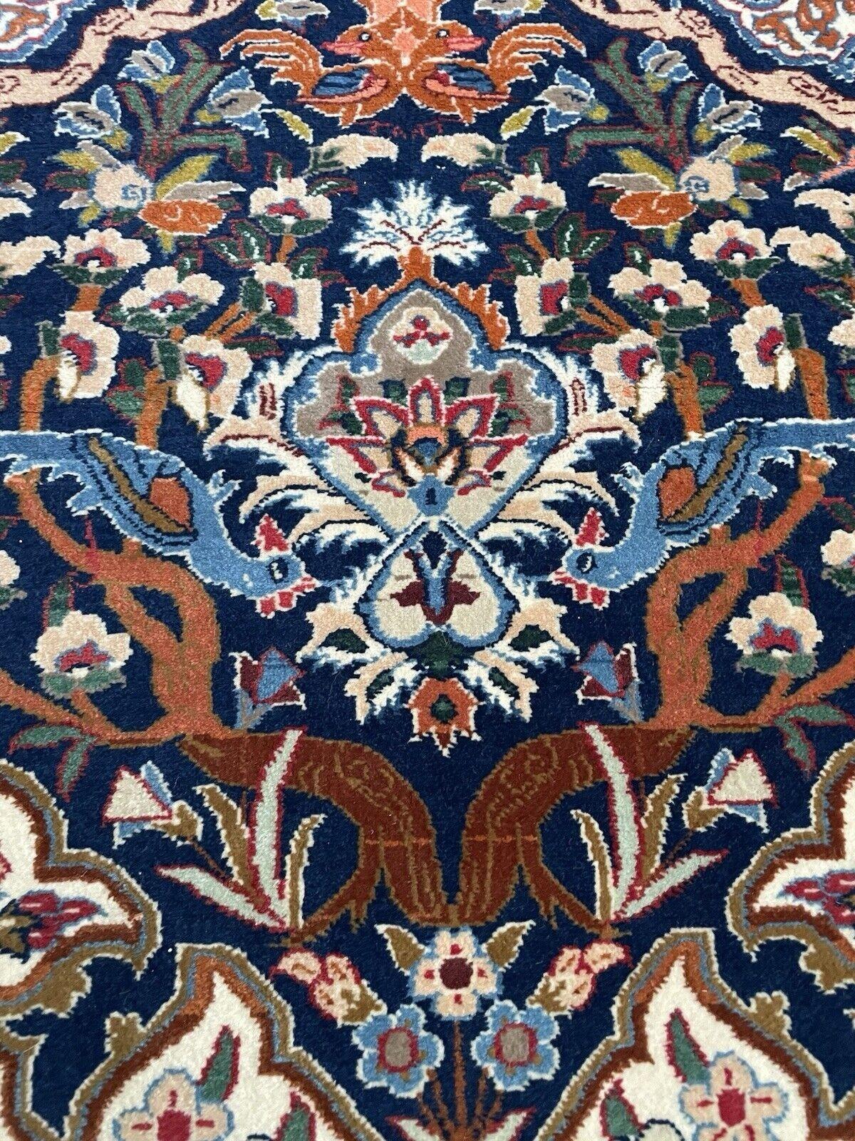 Handmade Vintage Persian Isfahan Rug 4.6' x 6.9' 1960s - 1N83 For Sale 6