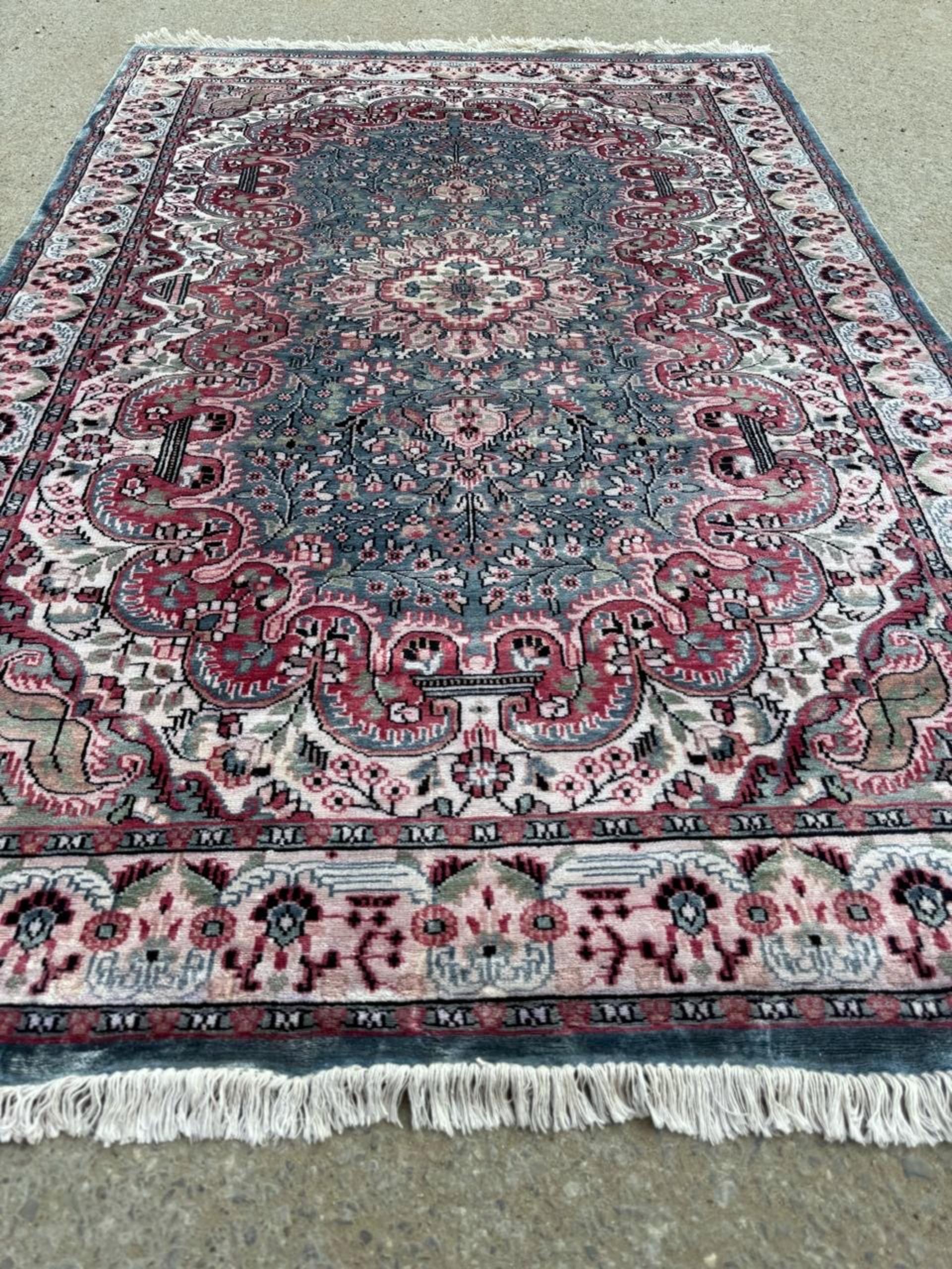 Fine XX secolo Tappeto di seta persiano Kashan vintage fatto a mano 4,1' x 6, anni '70 - 2B1112 in vendita