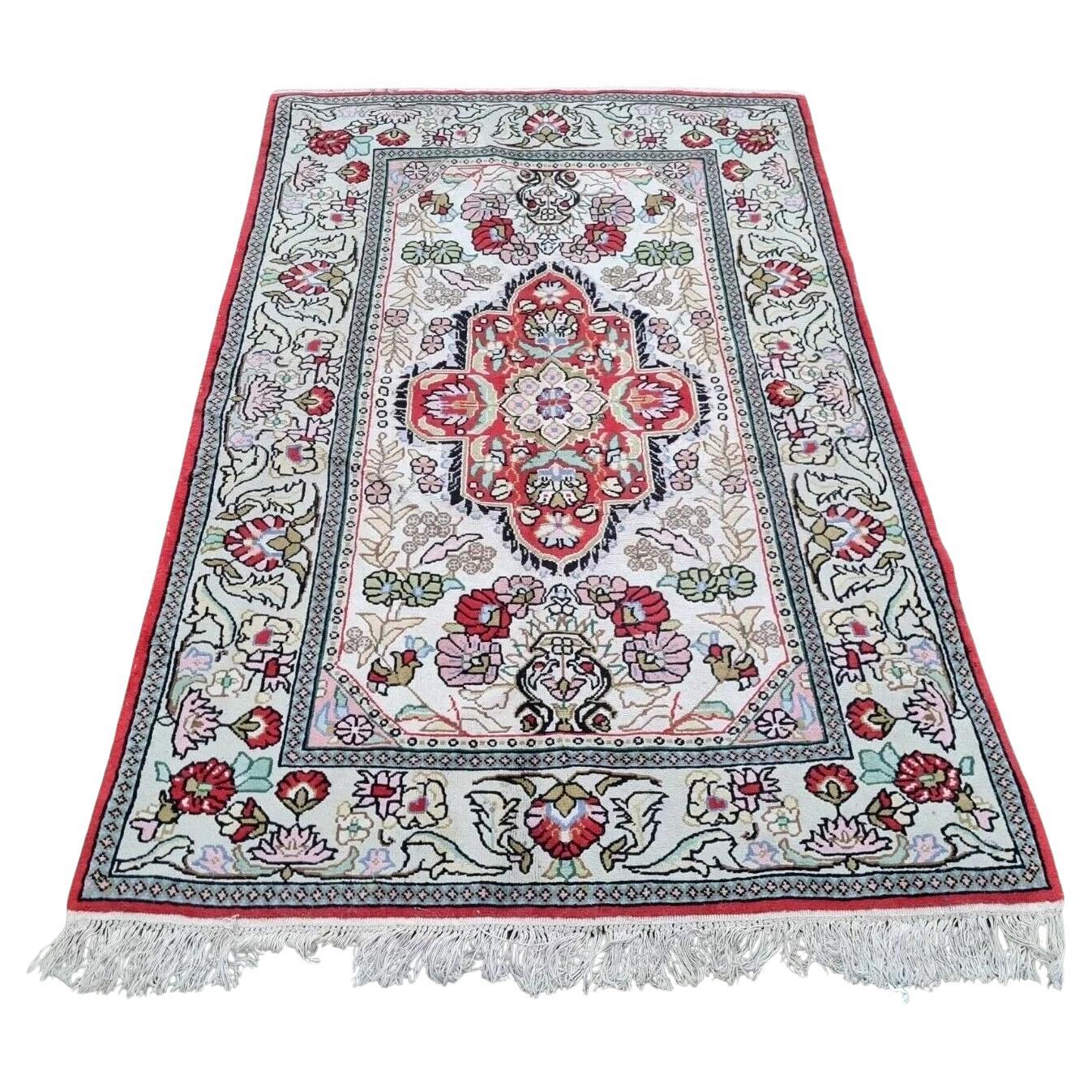 Handgefertigter Vintage Persian Kazvin Teppich 4' x 5.9' 1960s - 2K35