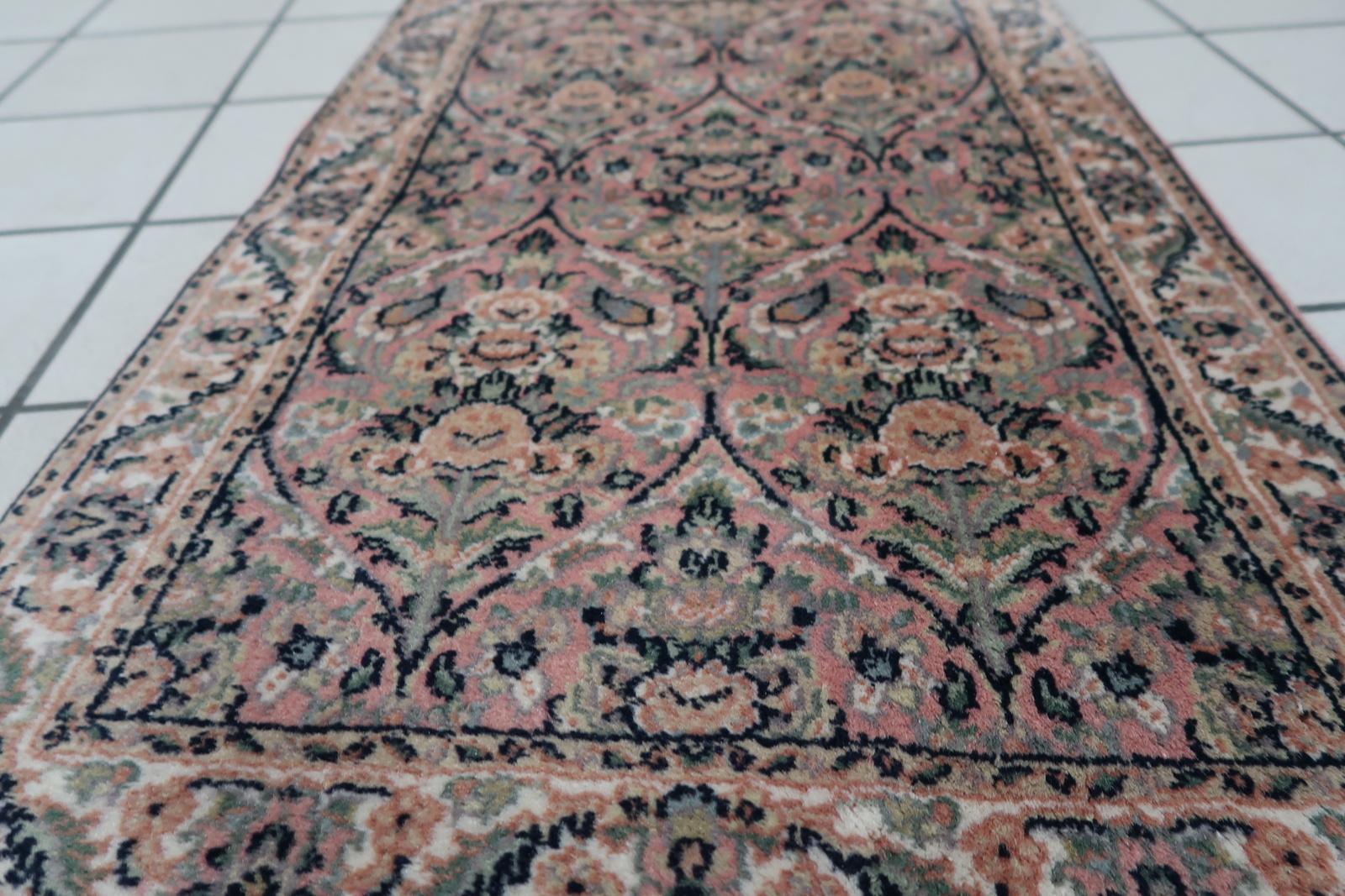 Handgefertigter persischer Kerman-Teppich im Vintage-Stil, 2' x 3.1' (61cm x 97cm) 1950er Jahre -1C1067 im Angebot 5