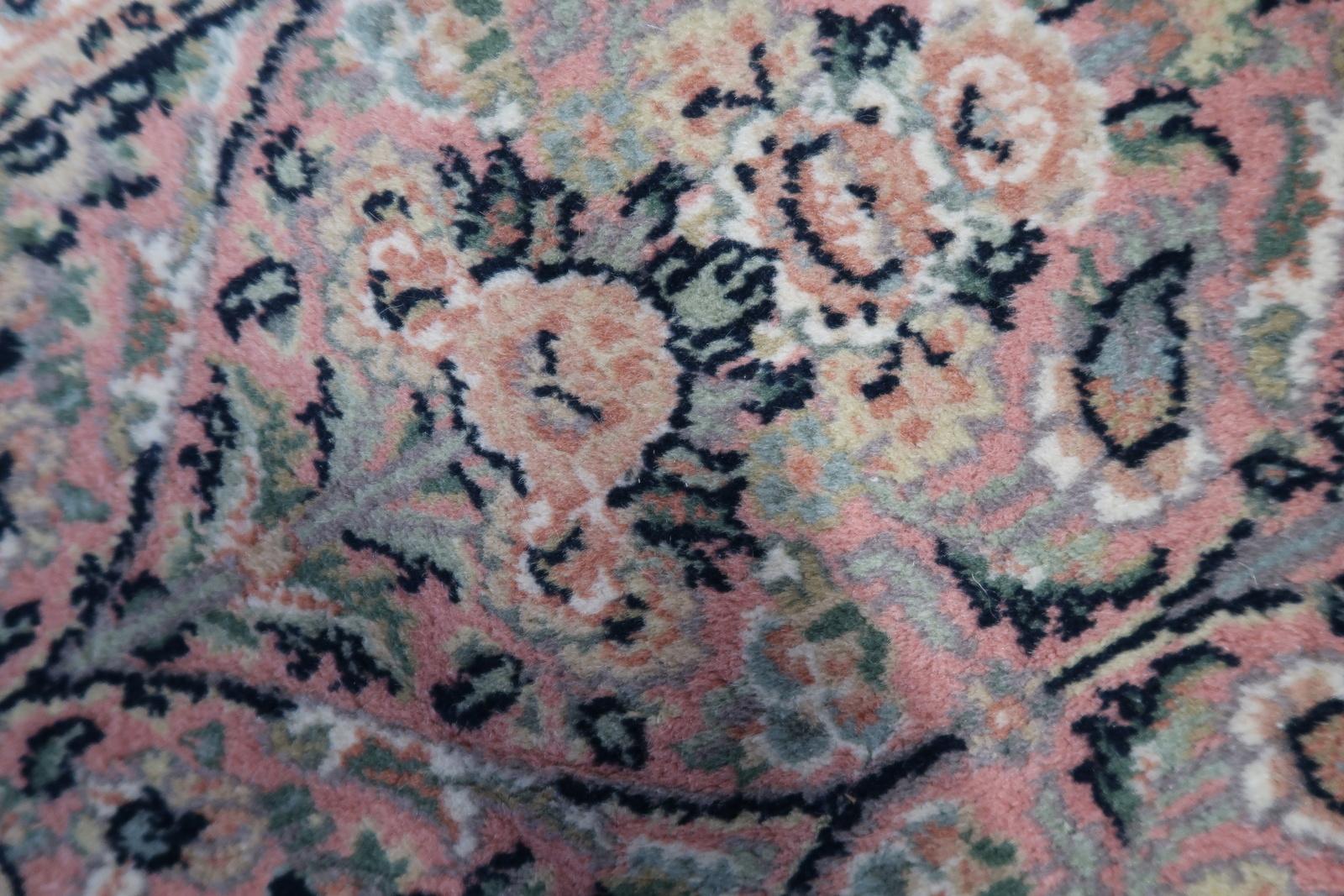 Handgefertigter persischer Kerman-Teppich im Vintage-Stil, 2' x 3.1' (61cm x 97cm) 1950er Jahre -1C1067 im Angebot 2