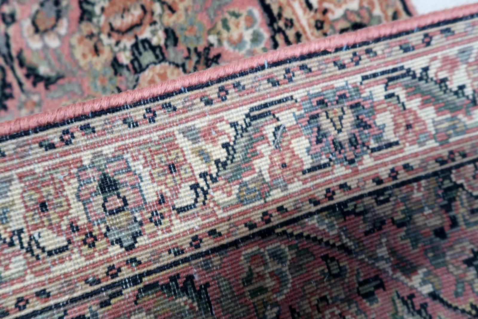 Handgefertigter persischer Kerman-Teppich im Vintage-Stil, 2' x 3.1' (61cm x 97cm) 1950er Jahre -1C1067 im Angebot 4