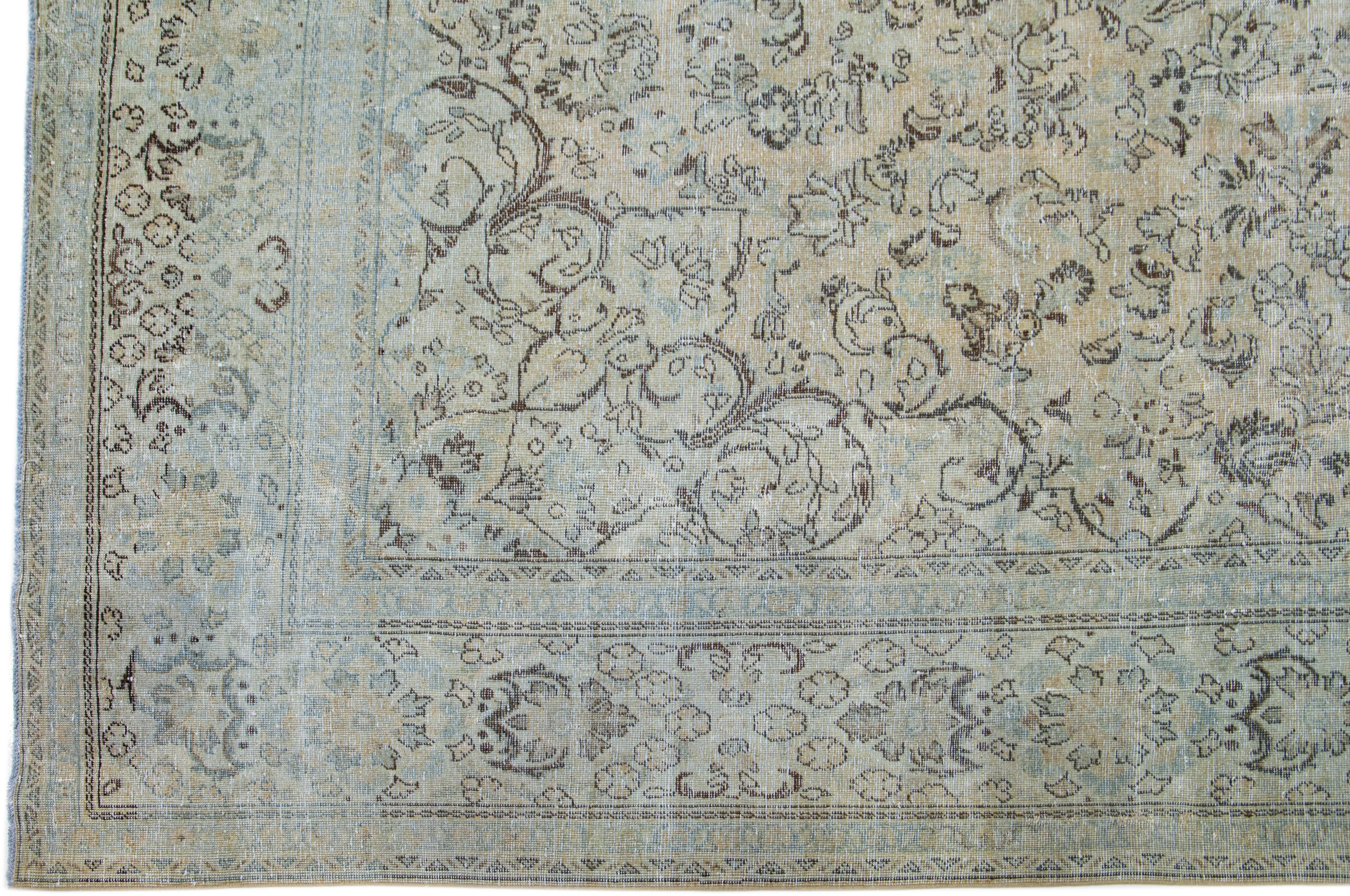 Handmade Vintage Persian Mahal Beige Wool Rug with Medallion Motif In Good Condition For Sale In Norwalk, CT