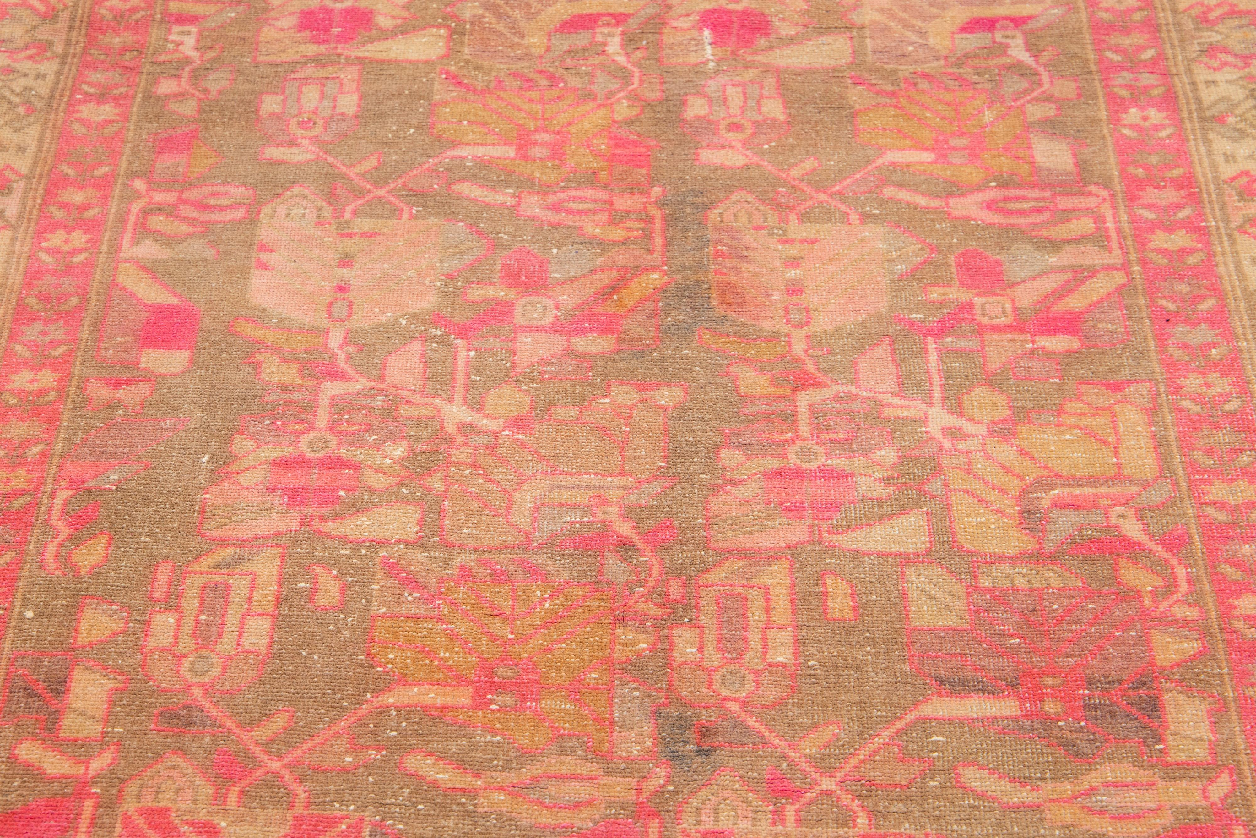 Kirman Tappeto vintage fatto a mano in lana Malayer con campo marrone e rosa in vendita
