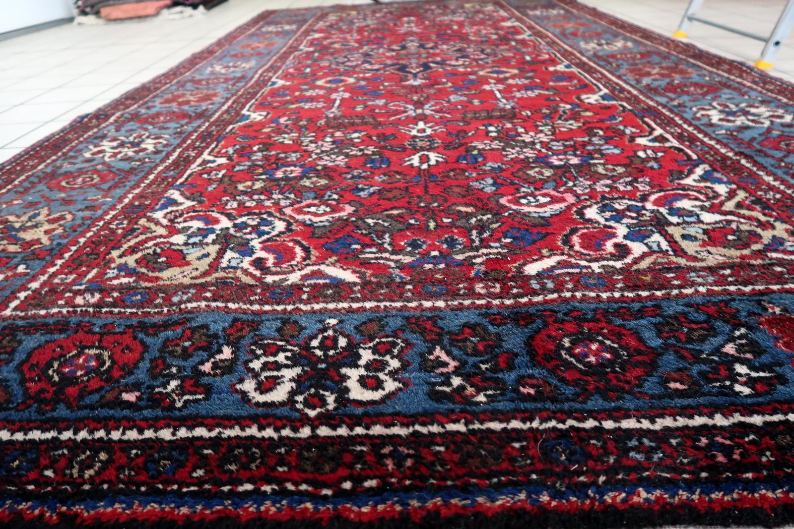 Handmade Vintage Persian Malayer Rug 5.4' x 10.6', 1960s - 1C1140 For Sale 8