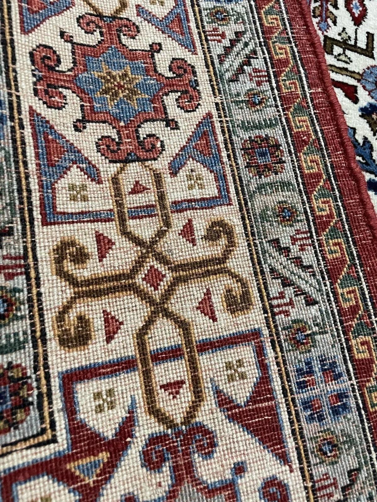 Tappeto Qum persiano d'epoca fatto a mano 7,5' x 10,9' (228 cm x 331 cm), anni '60 - 1N52 in vendita 2