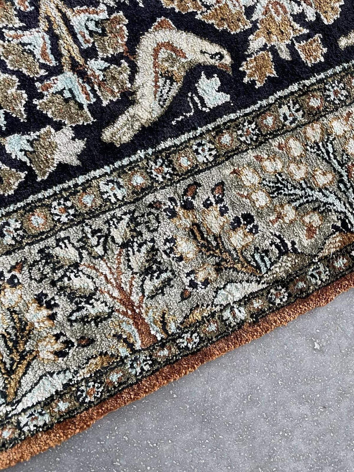 Noué à la main Tapis de soie Qum persan vintage fait main 2.4' x 4', 1970 - 1N97 en vente