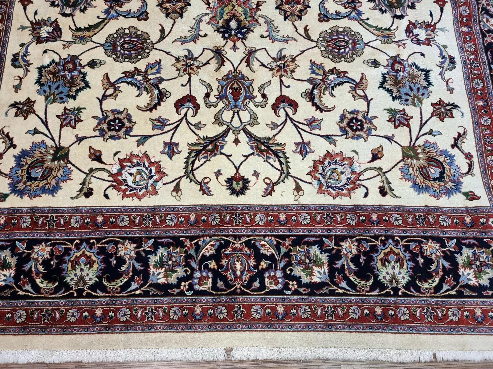 Tappeto Sarouk persiano vintage fatto a mano con seta 8,2' x 11,5' anni '80 - 1D172 In condizioni buone in vendita a Bordeaux, FR