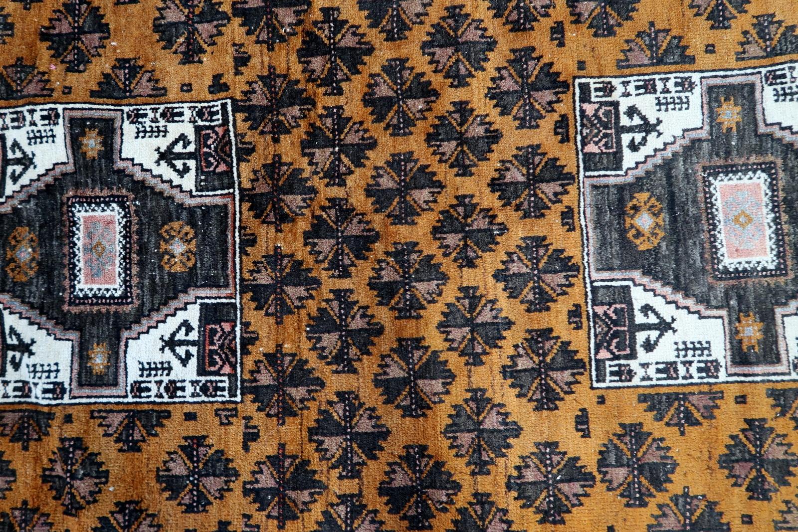 Handgefertigter antiker afghanischer Baluch-Teppich 3,5' x 6.2', 1920er Jahre - 1C1117 (Wolle) im Angebot