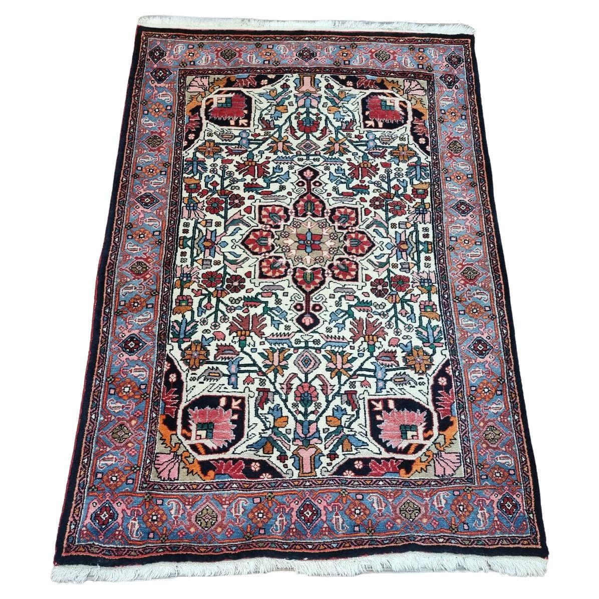 Handmade Vintage Persian Style Bidjar Rug 3.4' x 5', 1970s - 1D88 For Sale